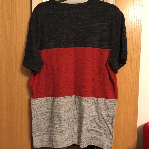 George size large color block short sleeve tee shirt. Black, red and grey - Picture 5 of 7